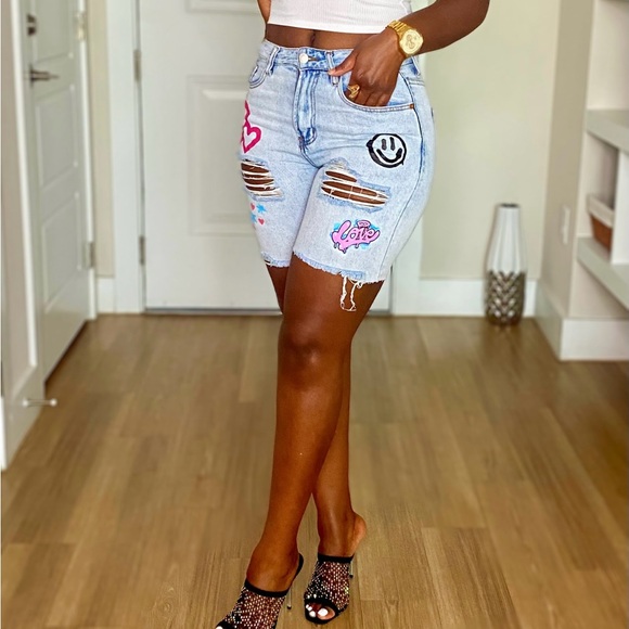 Graffiti shorts - Picture 3 of 3